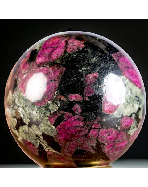 Eccellente Sfera di Eudialyte.