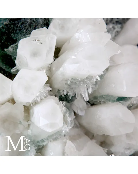 Fluorite Verde con Quarzo del Perù