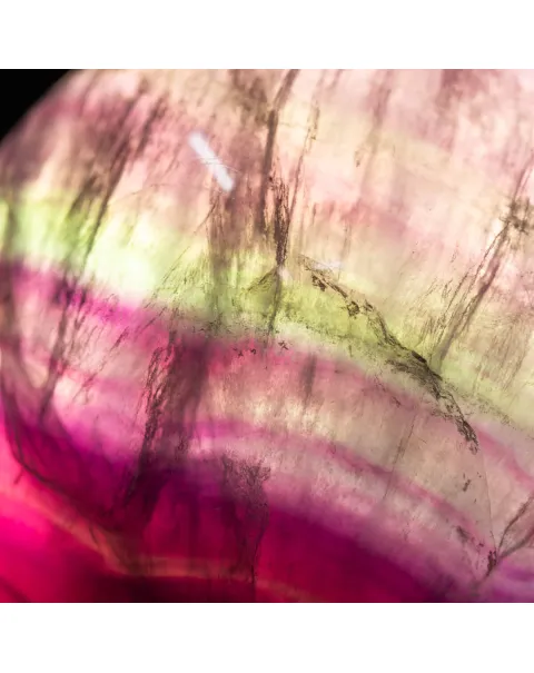 Sfera di Fluorite Naturale – Equilibrio tra Natura e Energia.