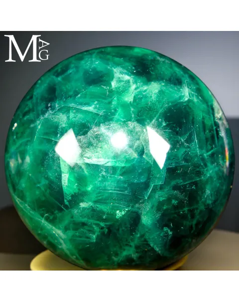 Sfera in Fluorite Verde Naturale