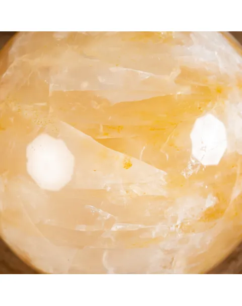 Sfera di Quarzo Ematoide (Golden Healer) – Potente Cristallo di Guarigione e Connessione Energetica.