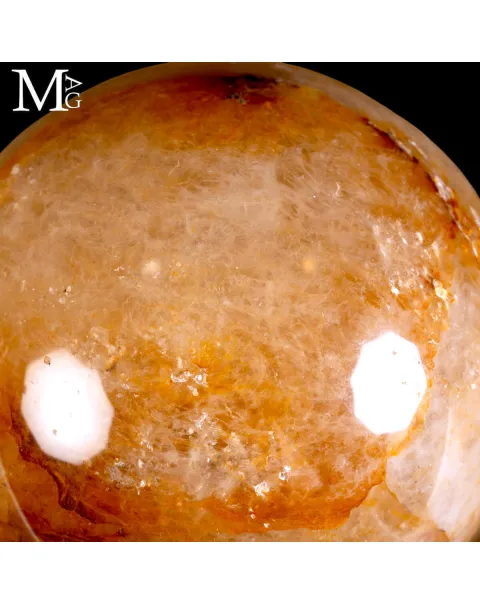Sfera in Quarzo Ematoide – Intagliata da Cristallo Naturale.