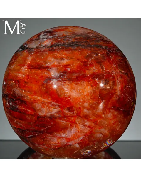 Sfera in Quarzo Ematoide Rosso – Inclusioni Stratificate