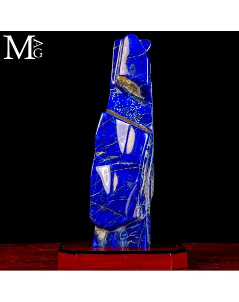 Scultura naturale in Lapis Lazuli