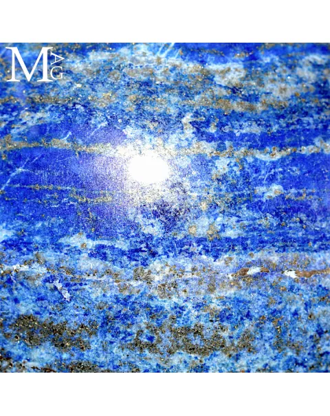 Sfera in Lapis Lazuli.