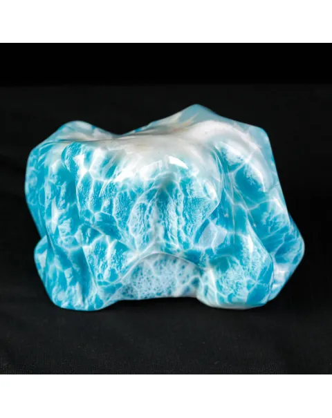 Larimar dei Caraibi: Un Tesoro Raro di Eccezionale Qualità per Collezionisti.