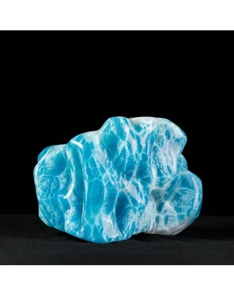 Larimar dei Caraibi: Un Tesoro Raro di Eccezionale Qualità per Collezionisti.