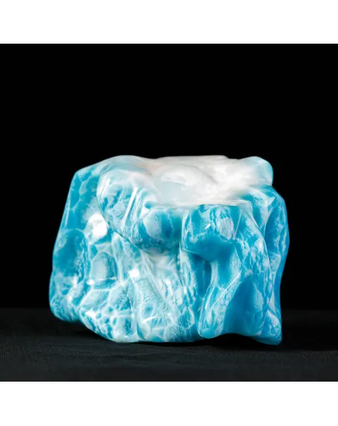 Larimar dei Caraibi: Un Tesoro Raro di Eccezionale Qualità per Collezionisti.