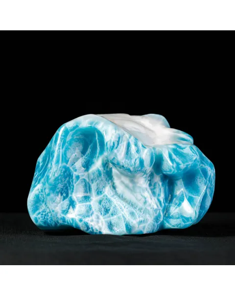 Larimar dei Caraibi: Un Tesoro Raro di Eccezionale Qualità per Collezionisti.