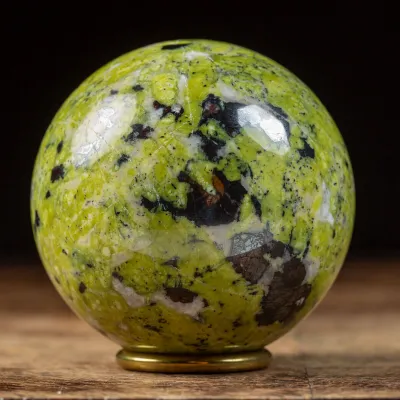 Sfera di Giada Norvegese: Lizardite.