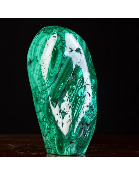 Malachite: Verde Fascino Ipnotico.