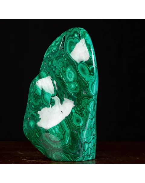 Malachite: Verde Fascino Ipnotico.