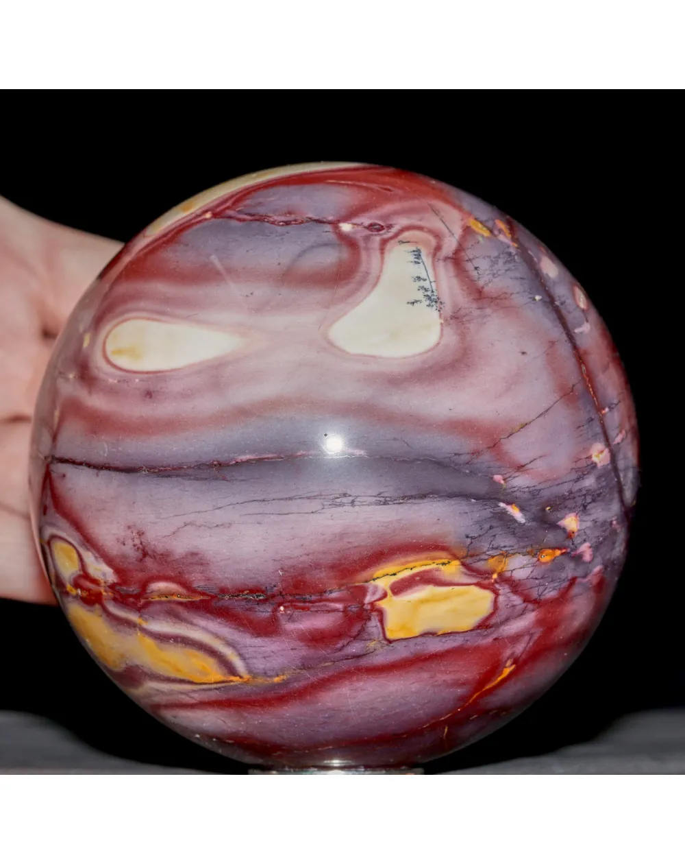 Sfera di Diaspro Mookaite Rosso con Macchie Gialle e Sfumature Biancastre.