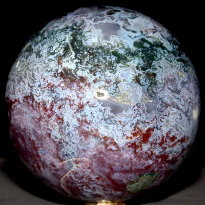 Sfera di Agata Muschiata – Il Potere della Natura Racchiuso in una Pietra.