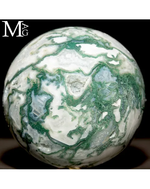 Sfera di Agata Muschiata – Simbolo di Armonia e Abbondanza Naturale