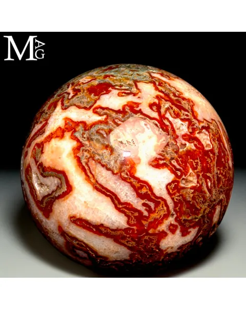 Sfera in Agata Muschiata con Cristalli di Quarzo.