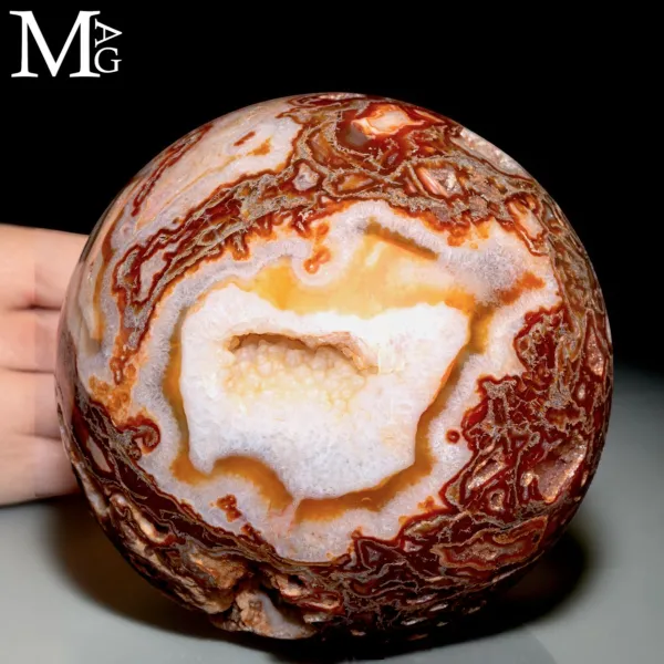 Sfera in Agata Muschiata Rossa del Madagascar