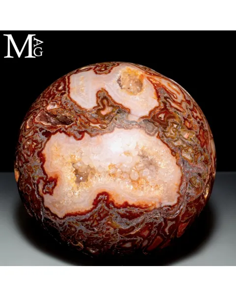 Sfera in Agata Muschiata Rossa del Madagascar