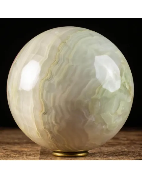 Sfera di Onice Verde di prima scelta.