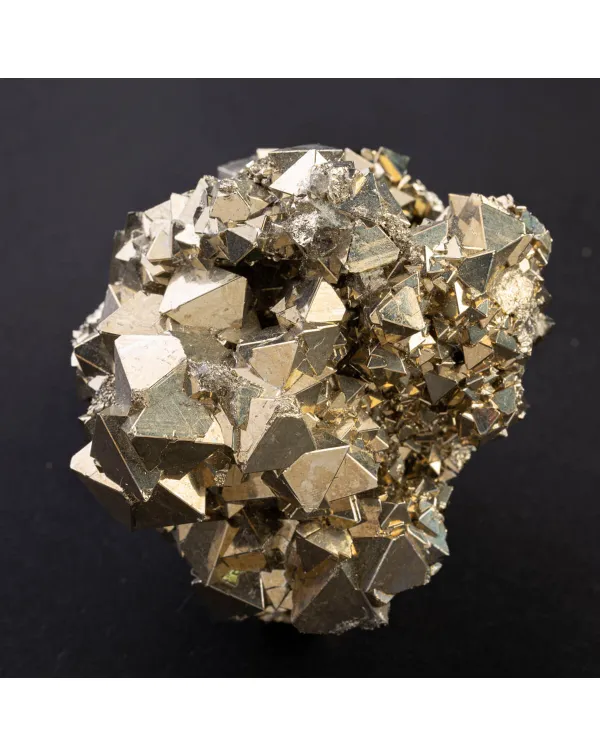 Pirite Piramidale di Huanzala: Geometria Unica.