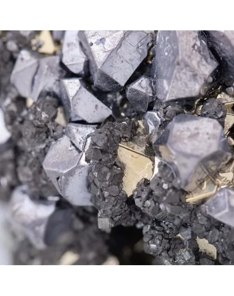 Cristalli di Galena su Pirite Ottaedrica.