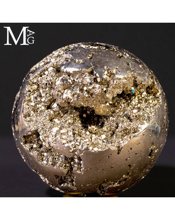 Sfera di Geode di Pirite: Geometria del Metallo Na...