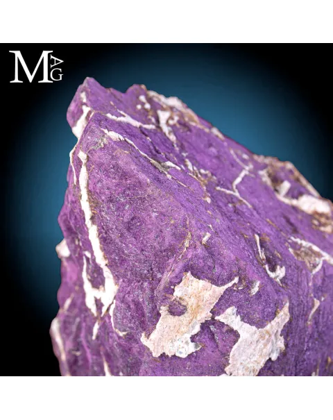 Purpurite della Namibia su base in legno e ottone