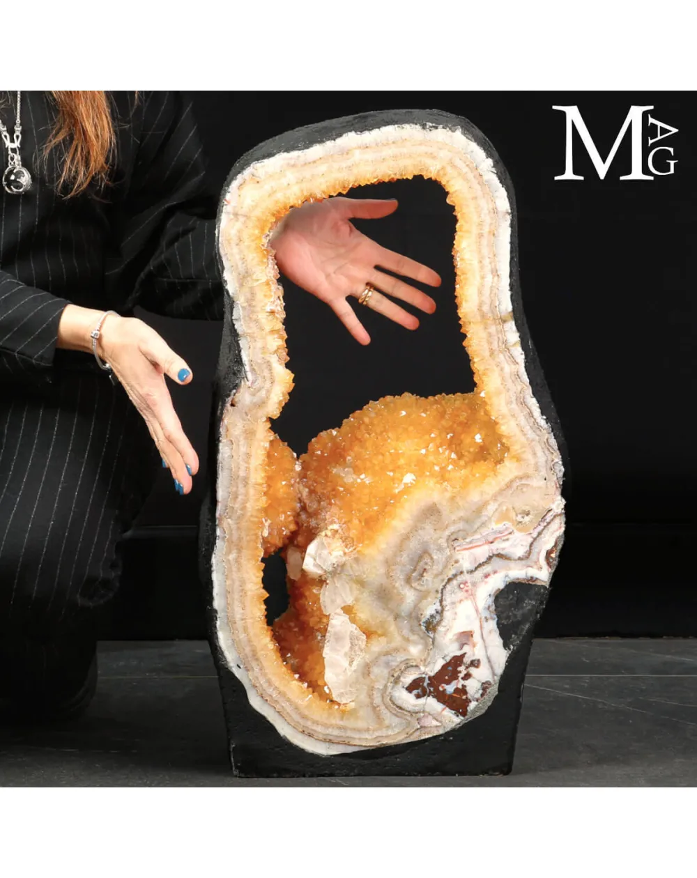 Sezione di Geode in Quarzo Citrino Madeira – Brasile