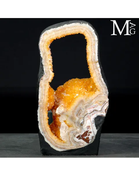 Sezione di Geode in Quarzo Citrino Madeira – Brasile