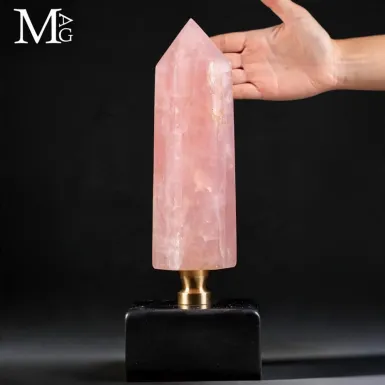 Quarzo Rosa Naturale – Prisma su Base in Legno e...