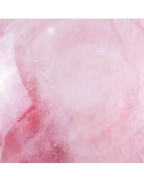 Grande Sfera di Quarzo Rosa: Eleganza e Armonia nell'Interior Design