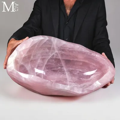 Vasca Scultorea in Quarzo Rosa Monolitico