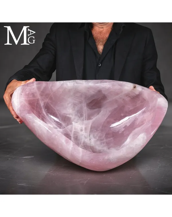 Vasca Monolitica in Quarzo Rosa Naturale.