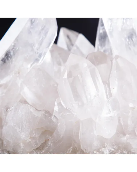 Il Mistero Antico dei Cristalli di Quarzo: Un Tesoro Naturale da Collezione.