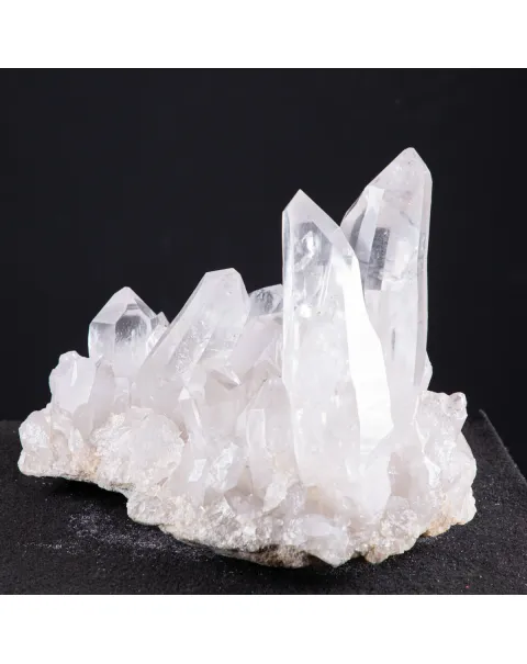 Il Mistero Antico dei Cristalli di Quarzo: Un Tesoro Naturale da Collezione.