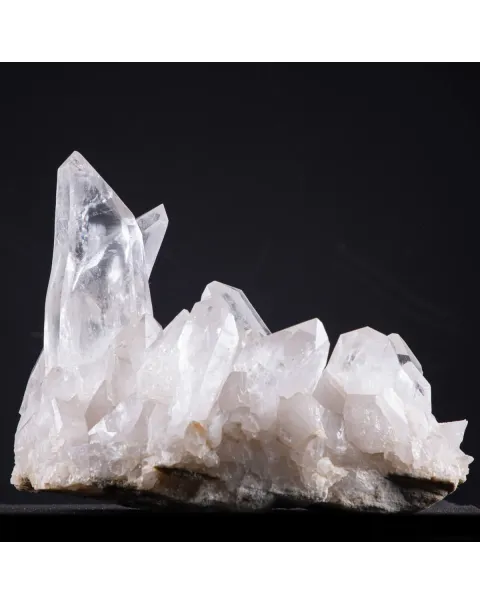 Il Mistero Antico dei Cristalli di Quarzo: Un Tesoro Naturale da Collezione.