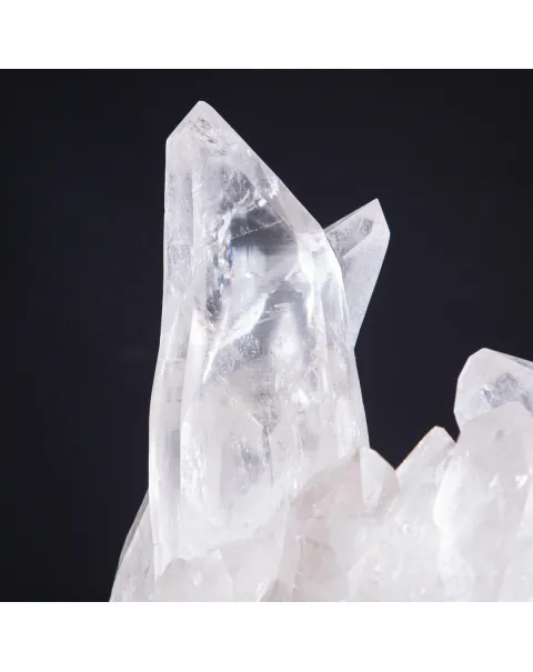 Il Mistero Antico dei Cristalli di Quarzo: Un Tesoro Naturale da Collezione.