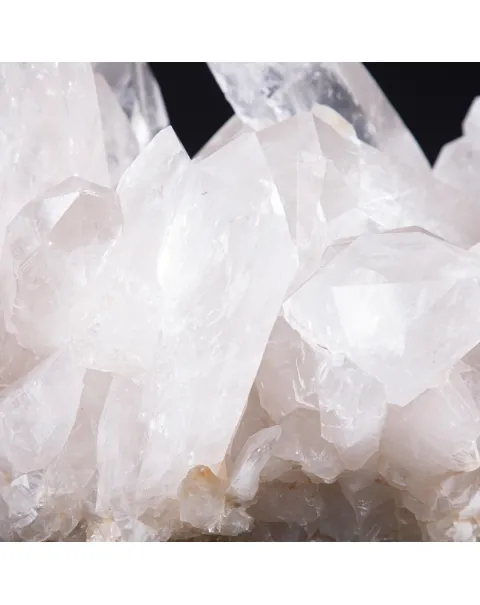 Il Mistero Antico dei Cristalli di Quarzo: Un Tesoro Naturale da Collezione.