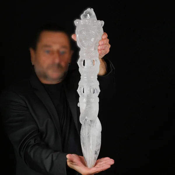 Vajra in Quarzo Naturale dell'Himalaya - Simbolo di Potenza e Purezza.