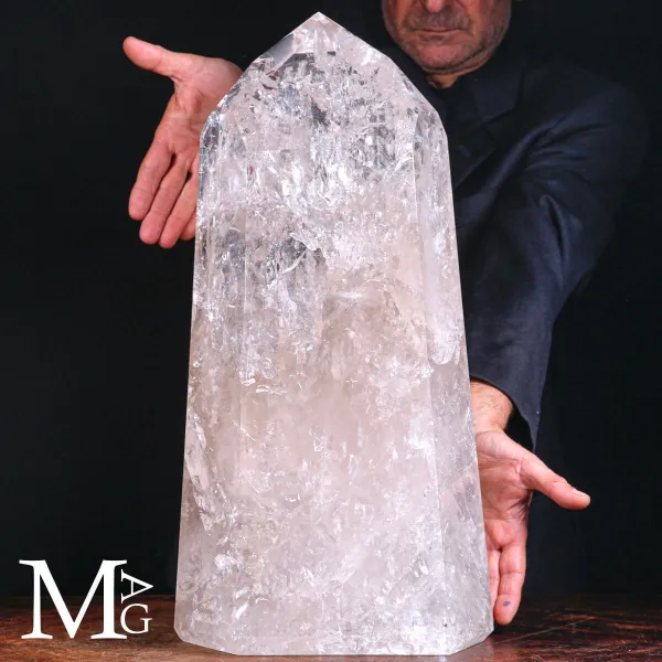 Maestosa Punta Naturale di Cristallo di Quarzo – Brasile