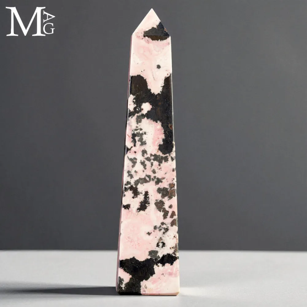 Obelisco in Rodonite Rosa con Galena Nera – Perù