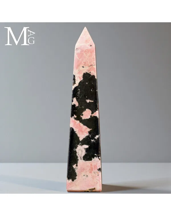 Obelisco in Rodonite Rosa con Galena Nera – Per�...