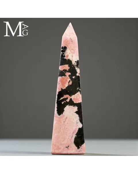 Obelisco in Rodonite Rosa con Galena Nera – Perù