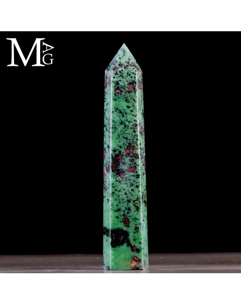 Punta in Ruby-Zoisite – Zoisite con Inclusioni di Rubino.