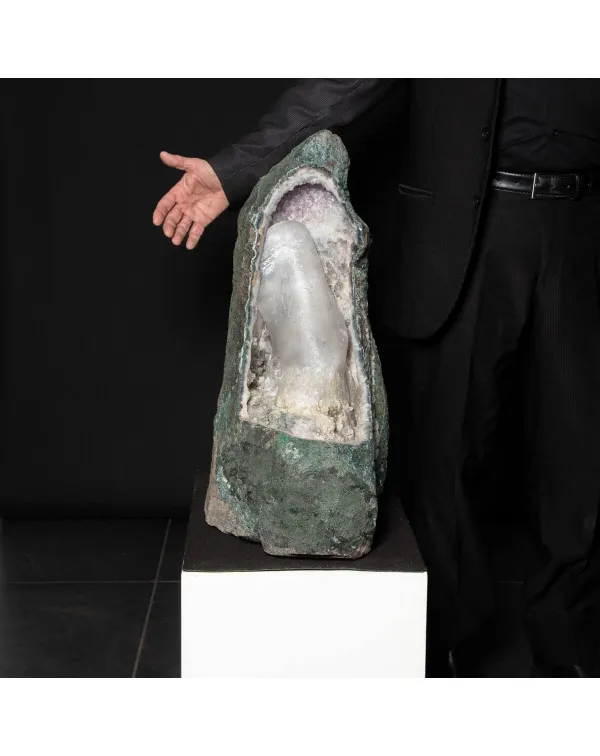 Selenite in Geode di Calcite - Natività