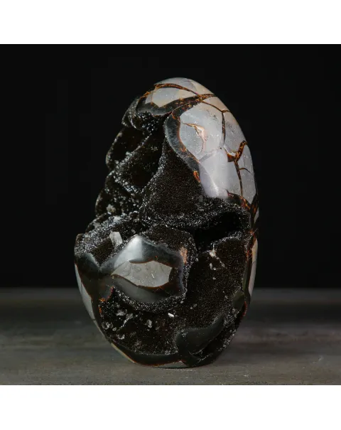 Geode di Septaria a Forma di Uovo.