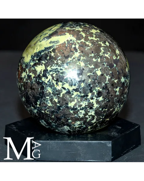 Sfera in Serpentino e Pirite – Perù