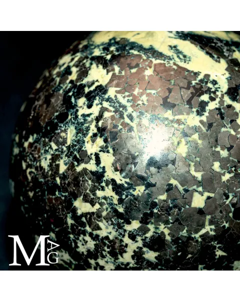Sfera in Serpentino e Pirite – Perù