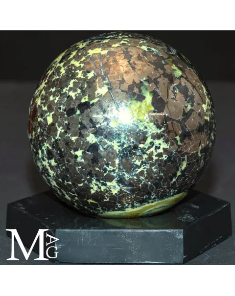 Sfera in Serpentino e Pirite – Perù