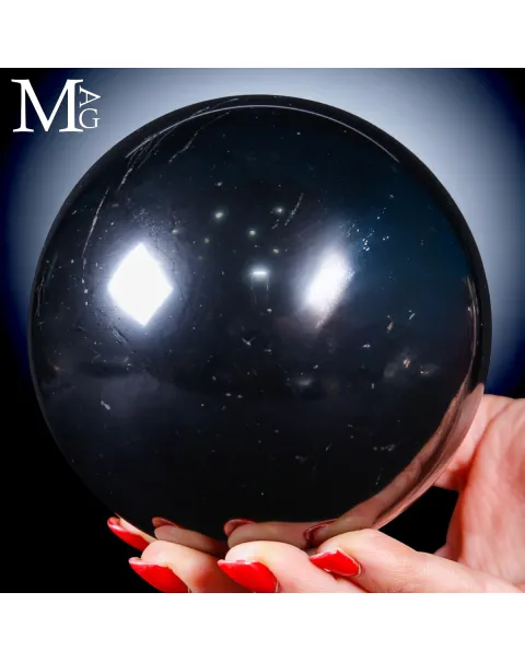 Sfera di Shungite Naturale – Energia primordiale del carbonio antico.